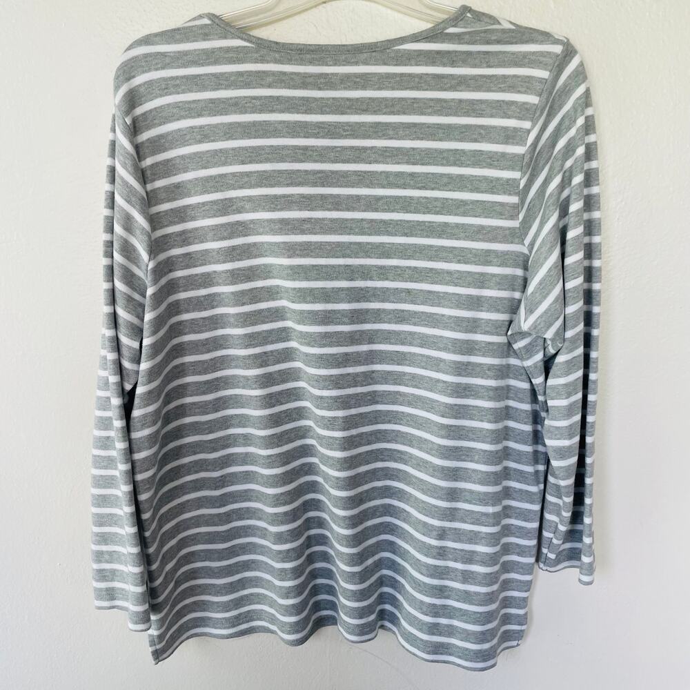 Quacker Factory Gray Knit Sequin Cardinal V Neck … - image 8